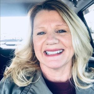 Meet your Posher, Peggy